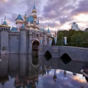 Disney'in Büyük Hamlesi: Anaheim'da Yeni Bir Disneyland Dönemi Başlıyor. 60 Milyar Dolarlık Yatırım ve Heyecan Verici Genişleme Planları!